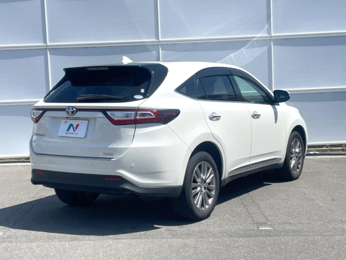 2017 Toyota Harrier DBA-ZSU60W (UW-6a1e4a8cc42e8)[17]
