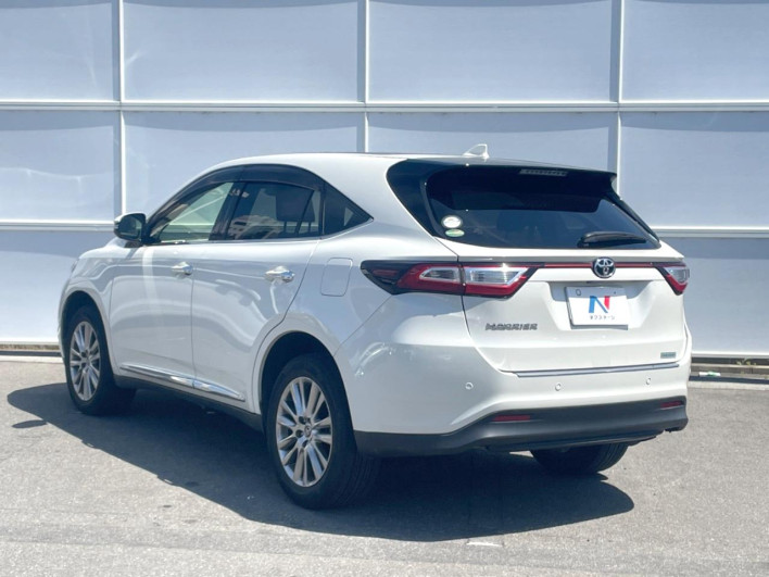 2017 Toyota Harrier DBA-ZSU60W (UW-6a1e4a8cc42e8)[18]