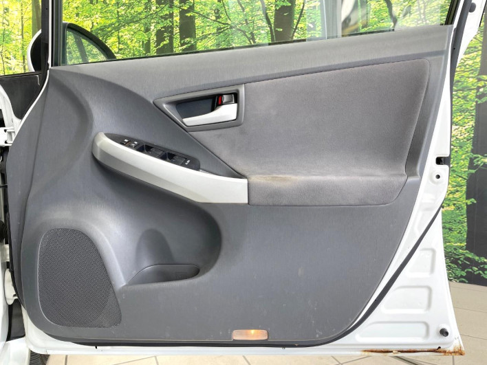 2010 Toyota Prius DAA-ZVW30 (UW-6a1e4a924e1b6)[19]