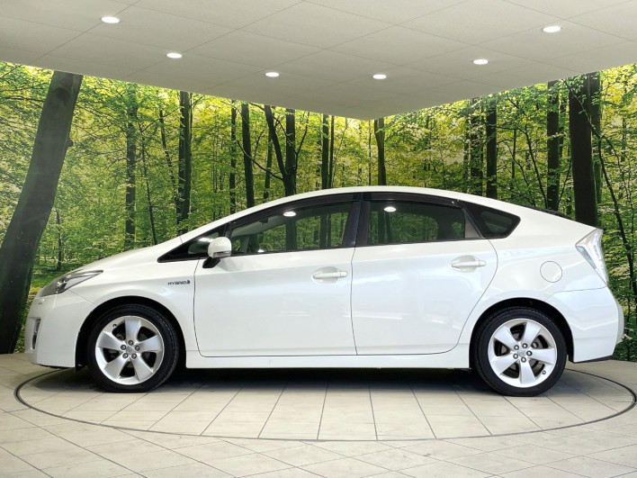 2010 Toyota Prius DAA-ZVW30 (UW-6a1e4a924e1b6)[26]
