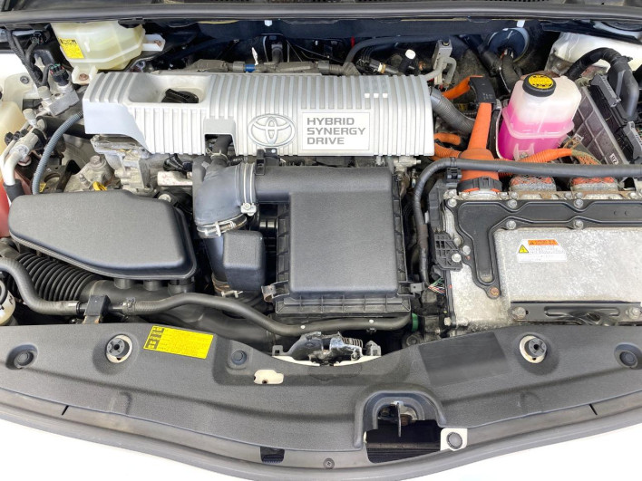 2010 Toyota Prius DAA-ZVW30 (UW-6a1e4a924e1b6)[4]