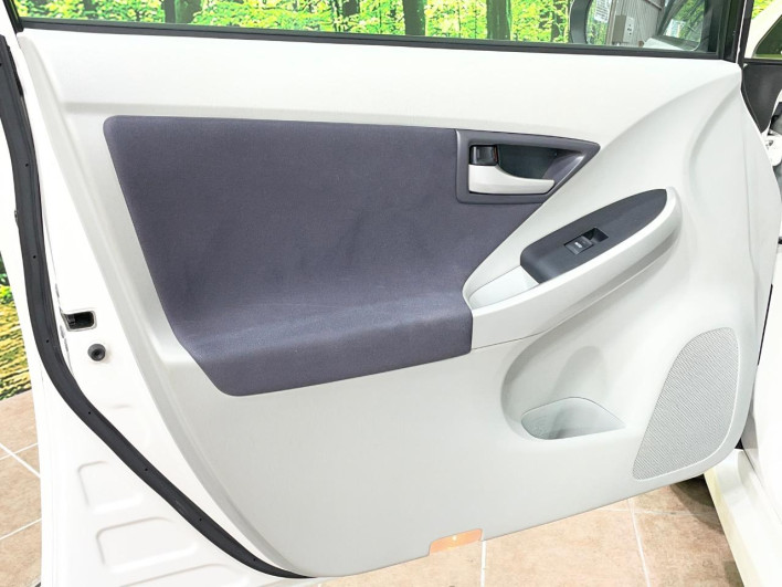 2010 Toyota Prius DAA-ZVW30 (UW-6a1e4a92c3a17)[27]