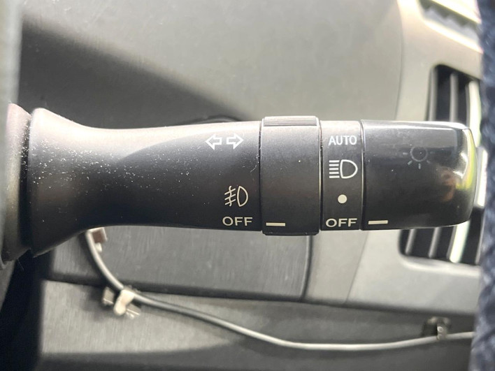 2012 Toyota Prius DAA-ZVW30 (UW-6a1e4a9418a59)[20]