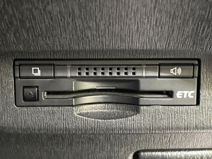 2012 Toyota Prius DAA-ZVW30 (UW-6a1e4a9418a59)[14]