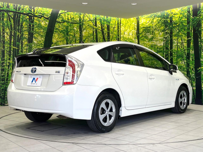 2013 Toyota Prius DAA-ZVW30 (UW-6a1e4a9444abf)[19]
