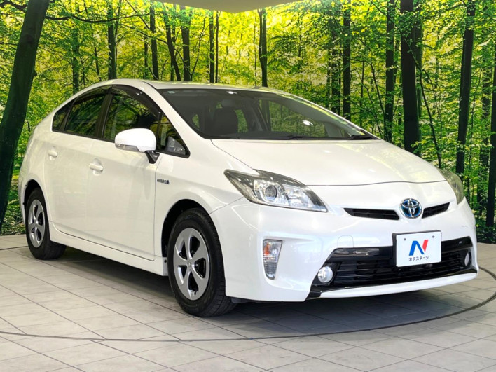 2013 Toyota Prius DAA-ZVW30 (UW-6a1e4a9444abf)[17]