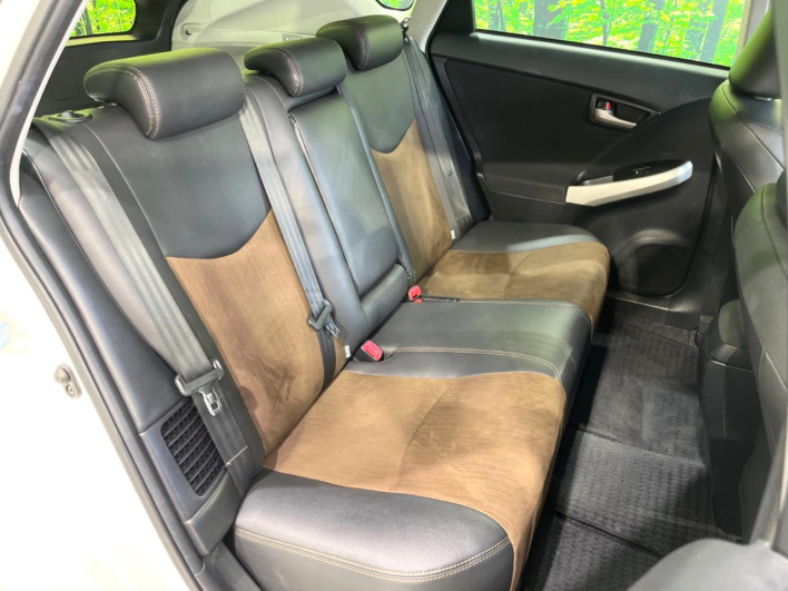 2013 Toyota Prius DAA-ZVW30 (UW-6a1e4a9444abf)[8]