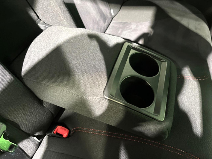 2012 Toyota Prius DAA-ZVW30 (UW-6a1e4a951106a)[17]
