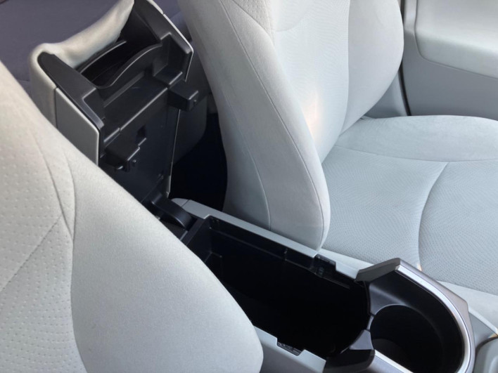 2012 Toyota Prius DAA-ZVW30 (UW-6a1e4a9528bd2)[17]