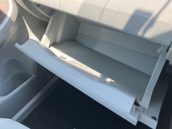 2012 Toyota Prius DAA-ZVW30 (UW-6a1e4a9528bd2)[16]
