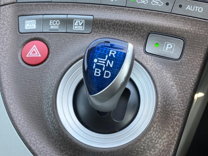 2012 Toyota Prius DAA-ZVW30 (UW-6a1e4a9528bd2)[19]