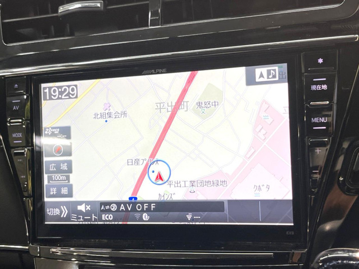 2016 Toyota Prius α DAA-ZVW41W (UW-6a1e4a96d463a)[15]