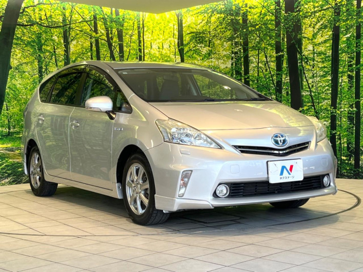 2011 Toyota Prius α DAA-ZVW41W (UW-6a1e4a96ecc3d)[18]