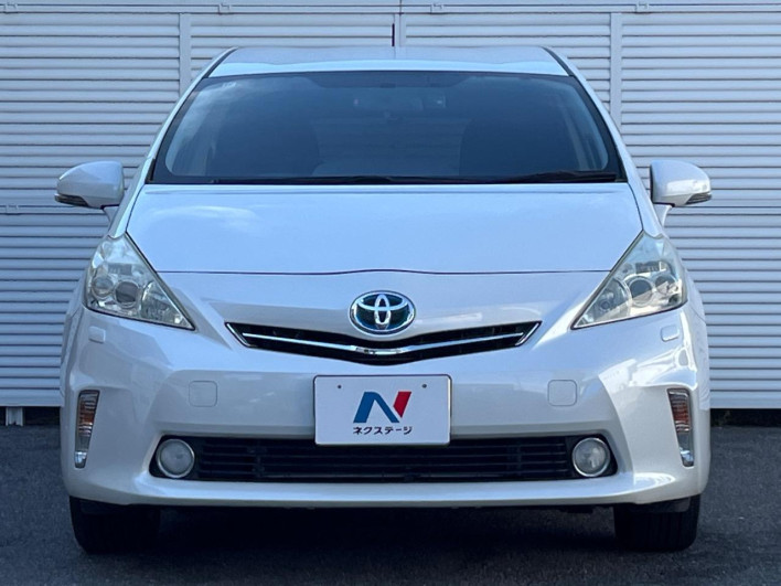 2013 Toyota Prius α DAA-ZVW41W (UW-6a1e4a9758a8b)[4]