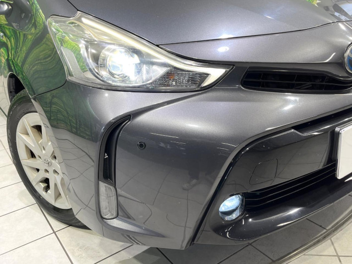 2015 Toyota Prius α DAA-ZVW41W (UW-6a1e4a9770b6d)[22]