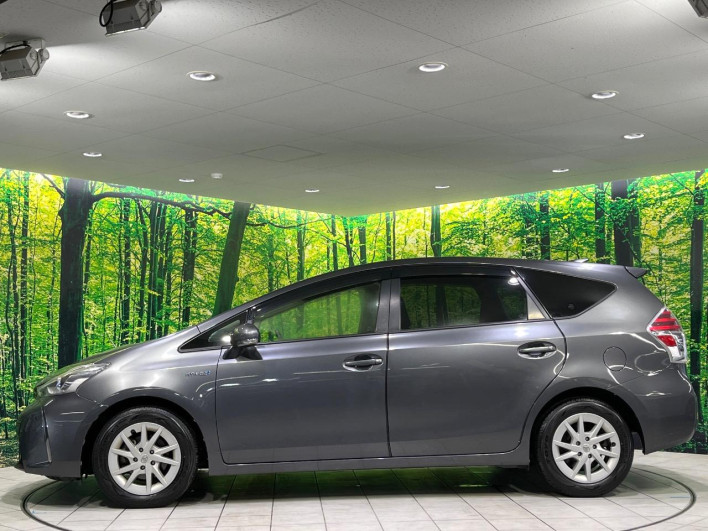 2015 Toyota Prius α DAA-ZVW41W (UW-6a1e4a9770b6d)[8]
