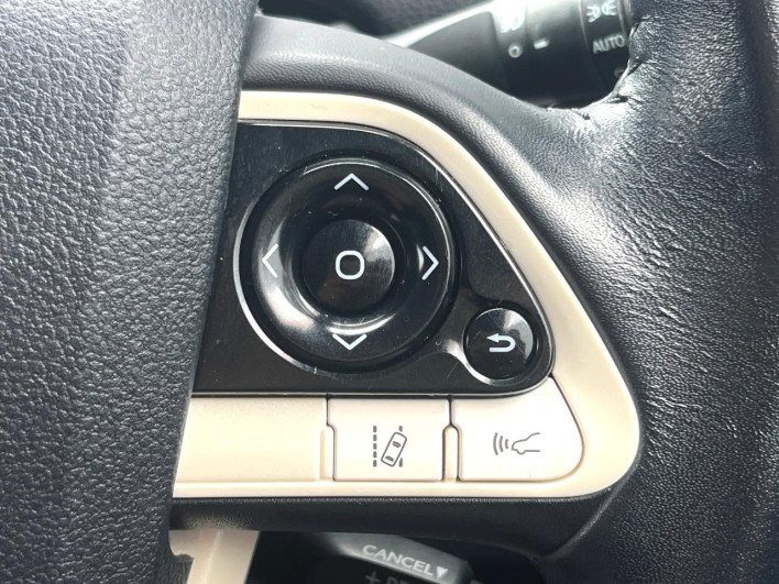 2017 Toyota Prius DAA-ZVW51 (UW-6a1e4a9d27aa3)[5]