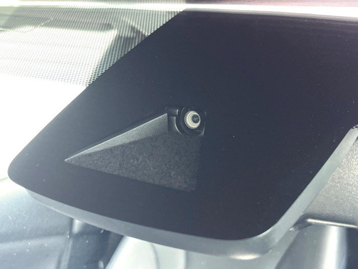 2017 Toyota Prius DAA-ZVW51 (UW-6a1e4a9d27aa3)[29]