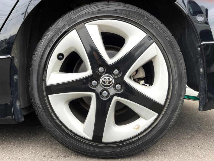 2017 Toyota Prius DAA-ZVW51 (UW-6a1e4a9d27aa3)[27]