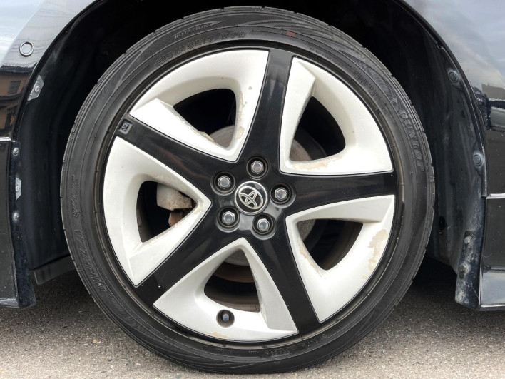 2017 Toyota Prius DAA-ZVW51 (UW-6a1e4a9d27aa3)[26]
