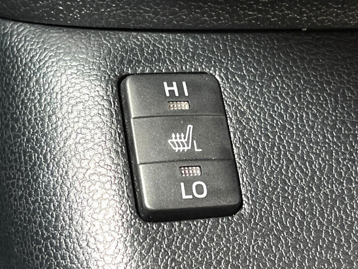 2017 Toyota Prius DAA-ZVW51 (UW-6a1e4a9d27aa3)[10]