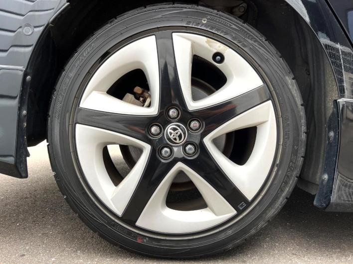 2017 Toyota Prius DAA-ZVW51 (UW-6a1e4a9d27aa3)[23]