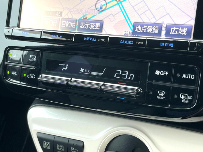 2017 Toyota Prius DAA-ZVW51 (UW-6a1e4a9d27aa3)[17]