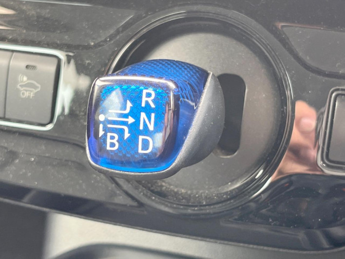 2020 Toyota Prius DAA-ZVW51 (UW-6a1e4a9dca5e6)[6]