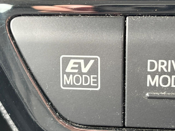 2020 Toyota Prius DAA-ZVW51 (UW-6a1e4a9dca5e6)[10]