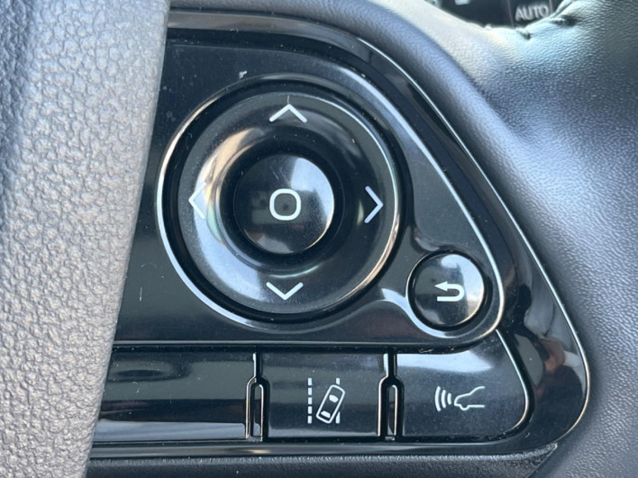 2021 Toyota Prius 6AA-ZVW51 (UW-6a1e4a9e4e79f)[22]