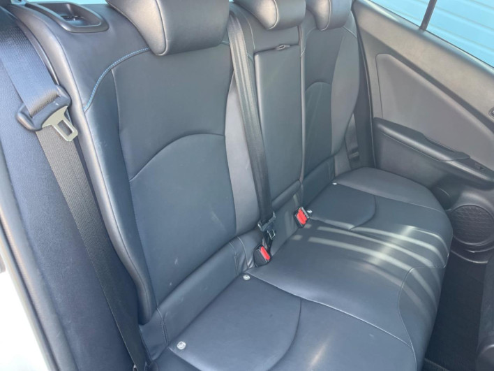 2021 Toyota Prius 6AA-ZVW51 (UW-6a1e4a9e4e79f)[17]