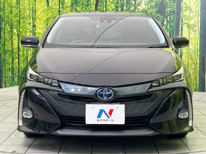 2017 Toyota Prius PHV DLA-ZVW52 (UW-6a1e4a9f828b7)[5]