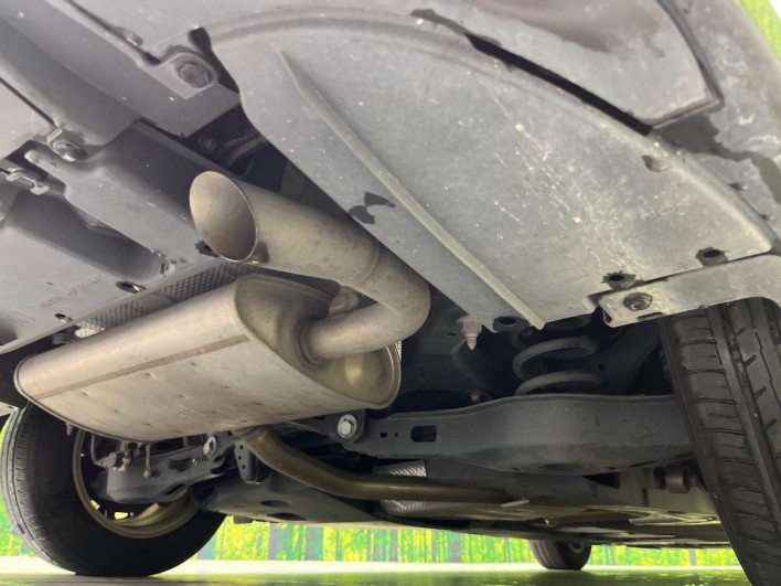 2017 Toyota Prius PHV DLA-ZVW52 (UW-6a1e4a9f828b7)[19]