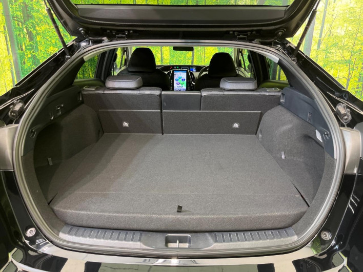2017 Toyota Prius PHV DLA-ZVW52 (UW-6a1e4a9f828b7)[21]