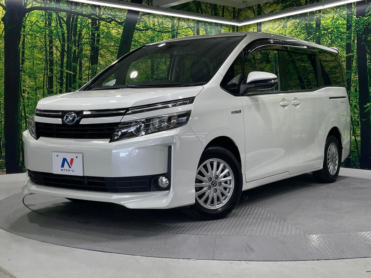 2015 Toyota Voxy DAA-ZWR80G