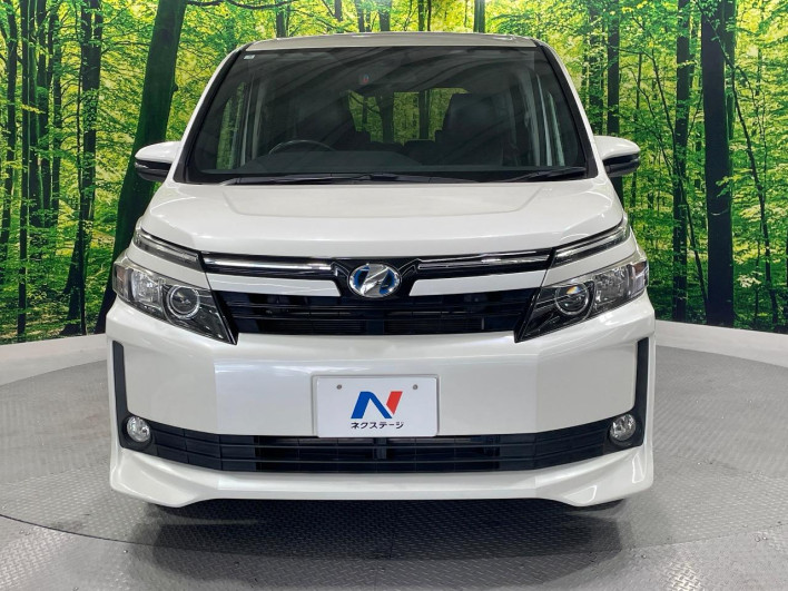 2015 Toyota Voxy DAA-ZWR80G (UW-6a1e4aa60ccd7)[12]