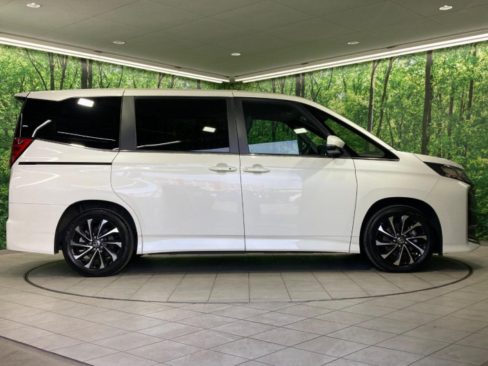 2023 Toyota Noah 6AA-ZWR90W (UW-6a1e4aac0b189)[7]