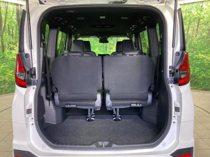 2023 Toyota Noah 6AA-ZWR90W (UW-6a1e4aac0b189)[12]