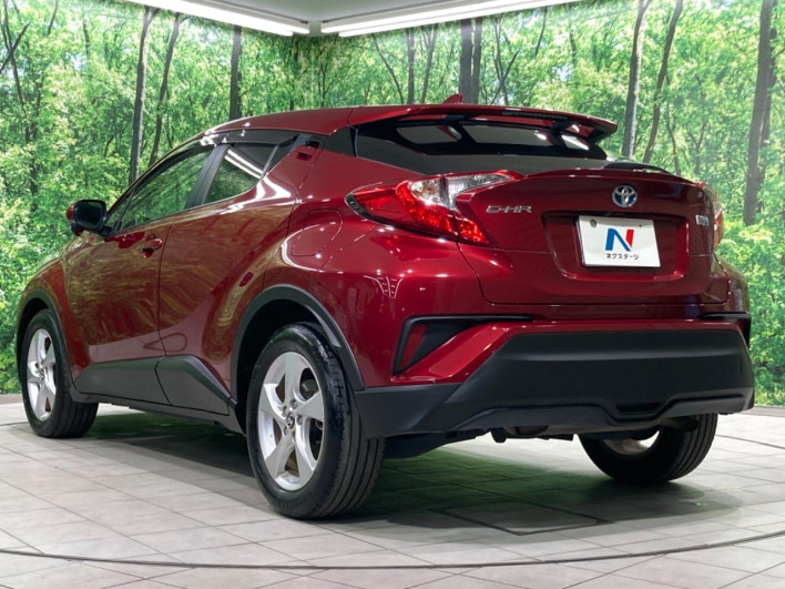 2017 Toyota C-HR DAA-ZYX10 (UW-6a1e4ab5253d7)[16]