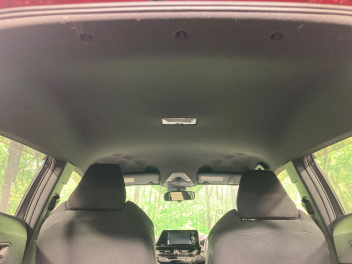 2017 Toyota C-HR DAA-ZYX10 (UW-6a1e4ab5253d7)[13]