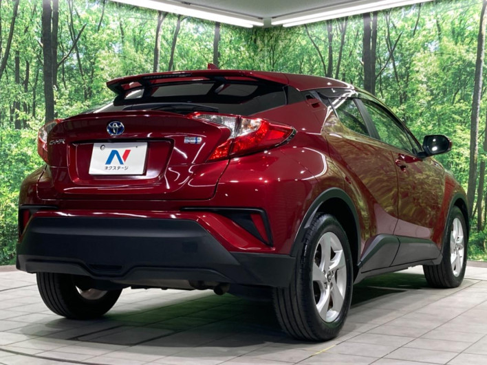 2017 Toyota C-HR DAA-ZYX10 (UW-6a1e4ab5253d7)[10]