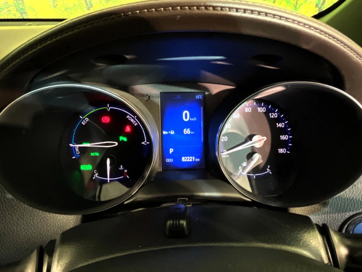 2018 Toyota C-HR DAA-ZYX10 (UW-6a1e4ab6312a7)[24]