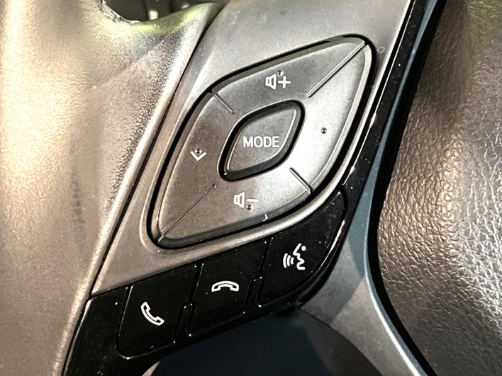 2018 Toyota C-HR DAA-ZYX10 (UW-6a1e4ab6312a7)[25]