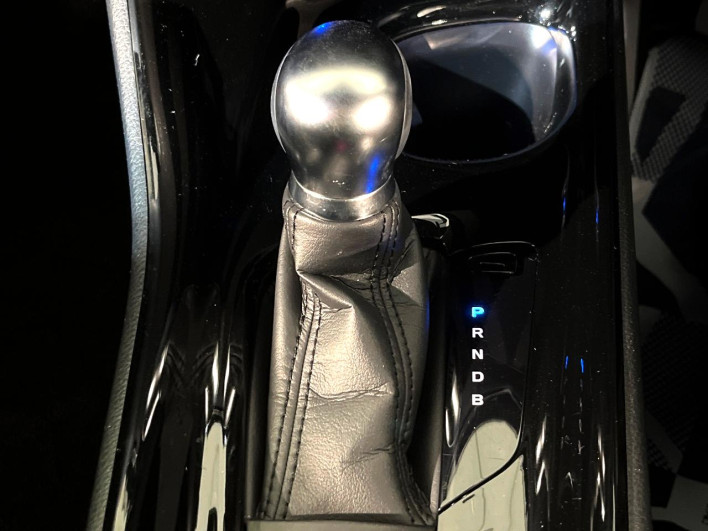 2018 Toyota C-HR DAA-ZYX10 (UW-6a1e4ab6312a7)[17]
