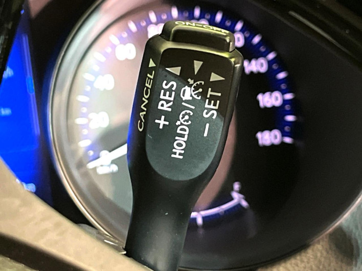 2018 Toyota C-HR DAA-ZYX10 (UW-6a1e4ab6312a7)[27]