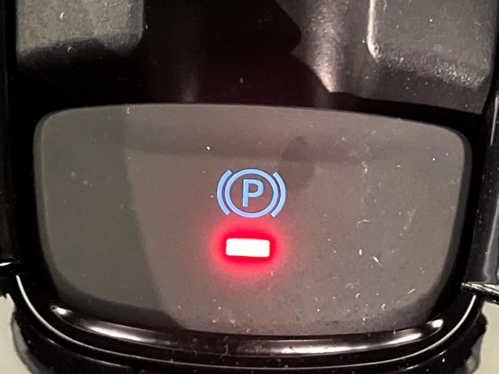 2018 Toyota C-HR DAA-ZYX10 (UW-6a1e4ab6312a7)[18]