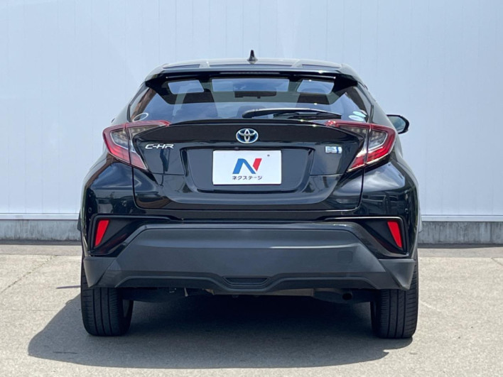 2018 Toyota C-HR DAA-ZYX10 (UW-6a1e4ab814e76)[17]