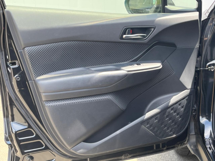 2018 Toyota C-HR DAA-ZYX10 (UW-6a1e4ab814e76)[24]