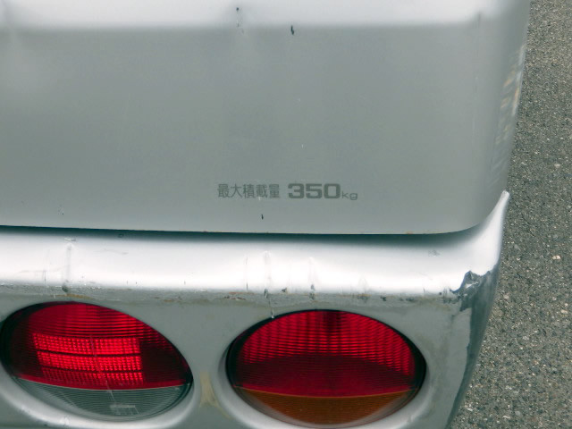 2001 Mitsubishi Minicab Van U61V (UW-6a34f1cc4da12)[31]