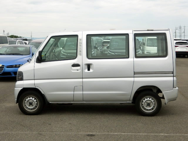 2001 Mitsubishi Minicab Van U61V (UW-6a34f1cc4da12)[3]